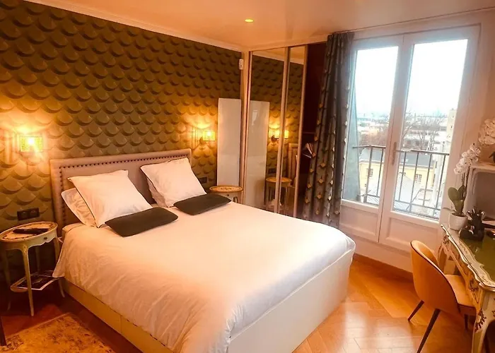 Beautiful Terrace Invalides And Fireplace דירה *