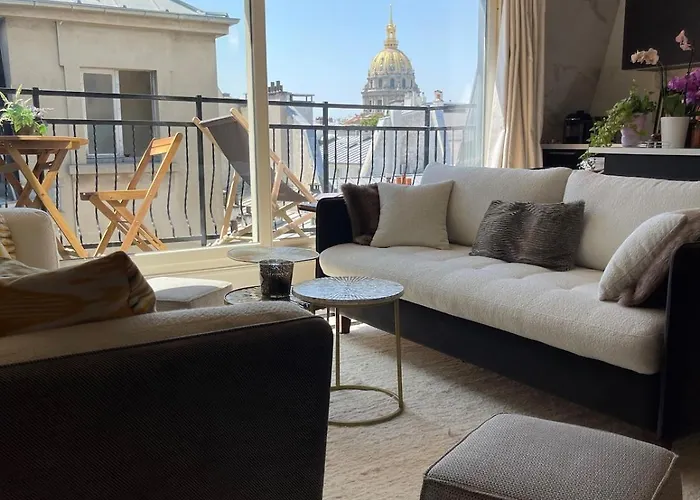 Beautiful Terrace Invalides And Fireplace פריז
