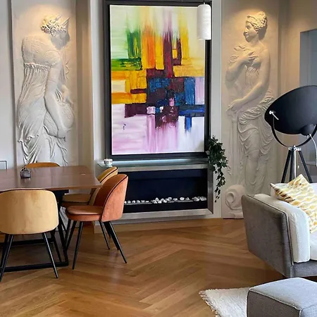 Beautiful Terrace Invalides And Fireplace パリ