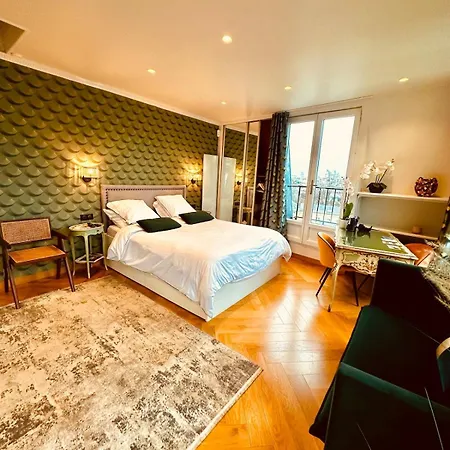 Beautiful Terrace Invalides And Fireplace * パリ