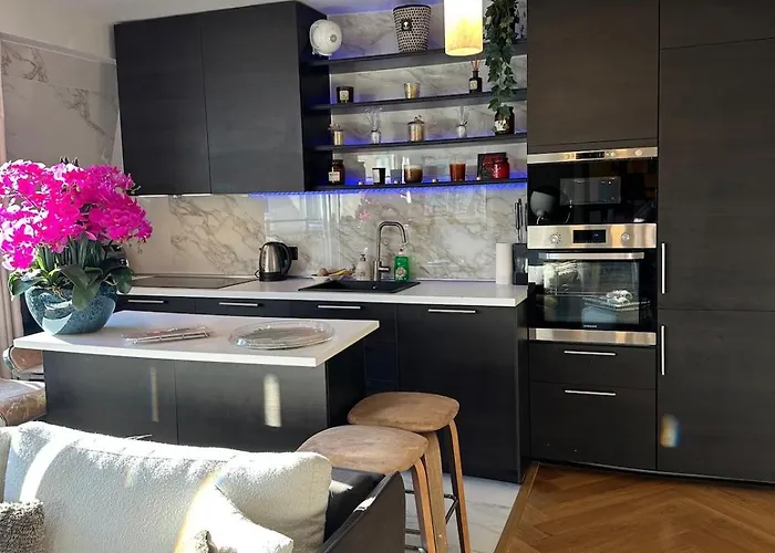 Beautiful Terrace Invalides&fireplace